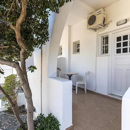 Blue Life 3* Emporio (Santorini)