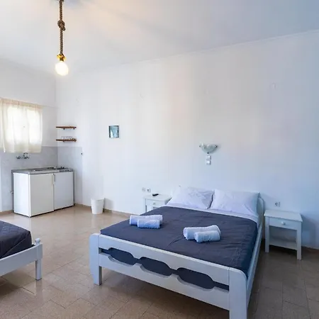 Blue Life 3* Emporio (Santorini)